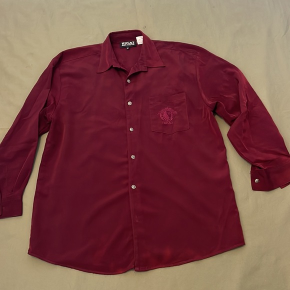 VERSACE JEANS COUTURE. As-Is  Embroidered Buttons down red color Mens SHIRT sz M - Picture 5 of 16